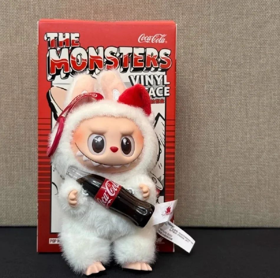 Labubu Vinyl Face Surprise Shake – Collection Coca-Cola