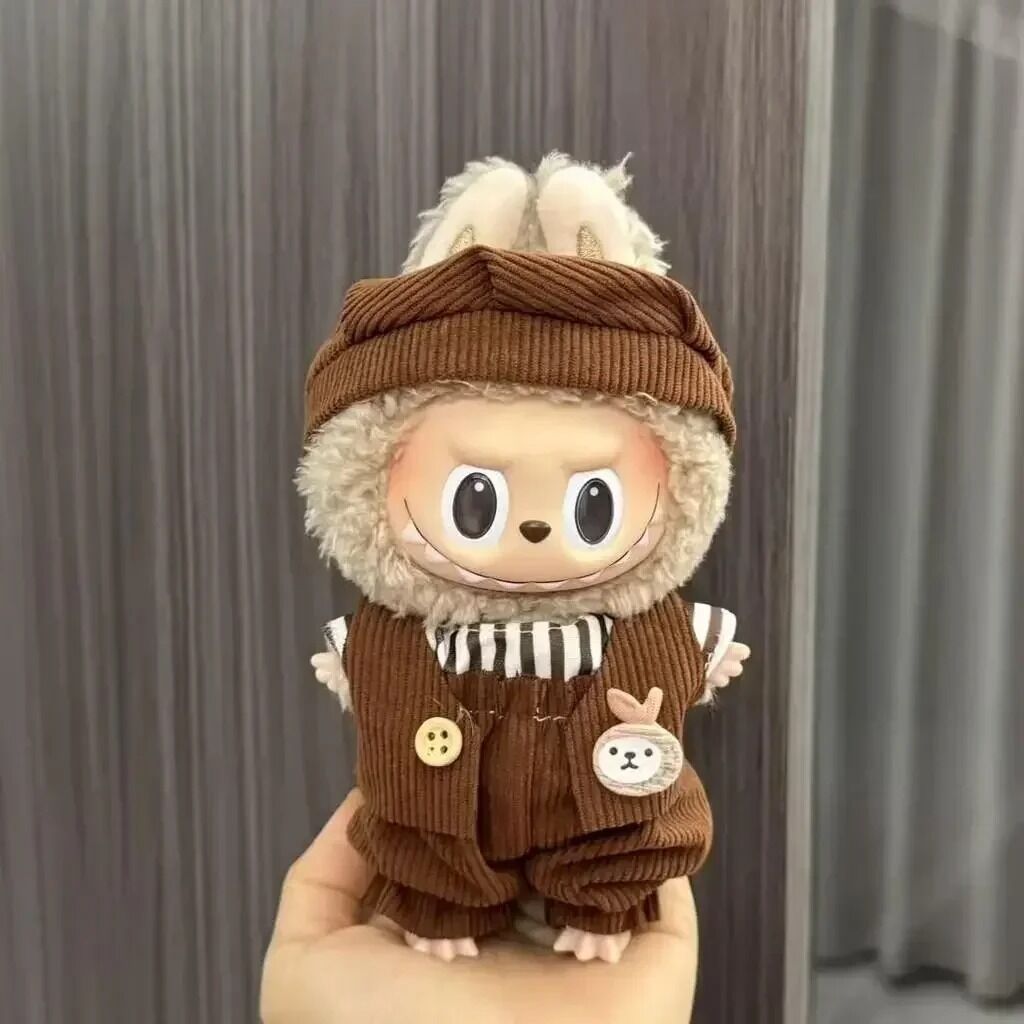 Costume Lapin Velours Brun pour Figurine Labubu – Édition Boutons & Rayures