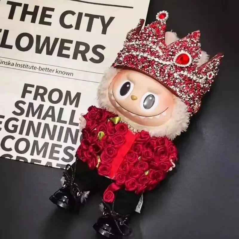 Costume Couronne Royale pour Figurine Labubu – Édition Roses Rubis – Image 2