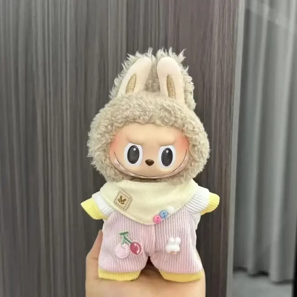 Costume Cerise Rose Pastel pour Figurine Labubu – Édition Douceur Kawaii