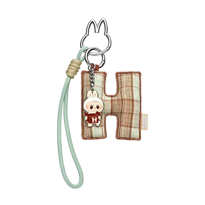 Pendentif Lettre “H” Labubu – Pin for Love Series