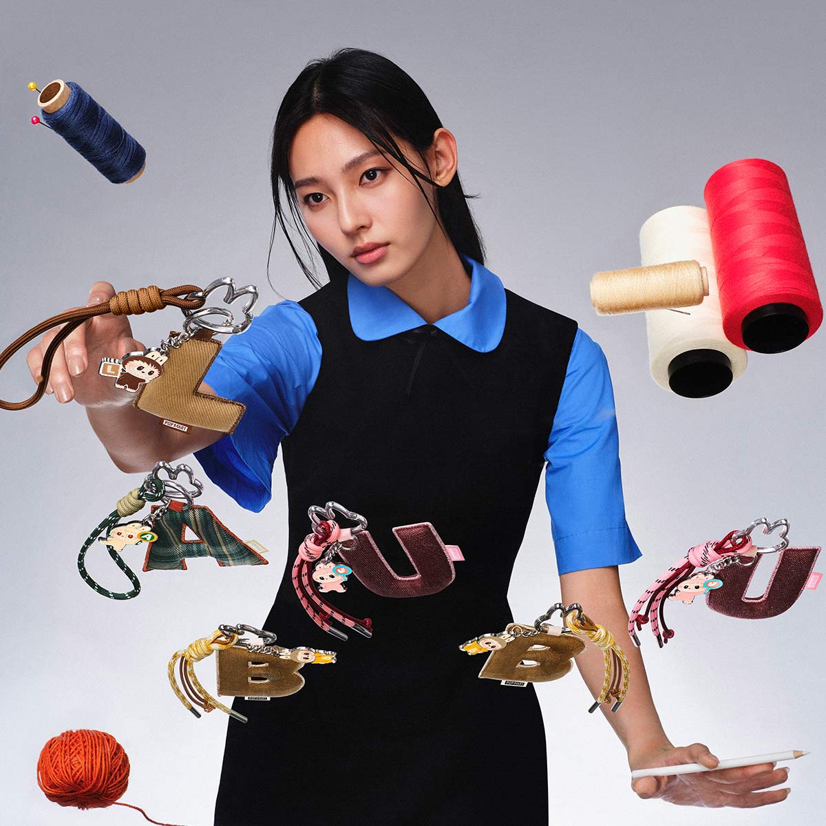 Pendentif Lettre “G” Labubu – Pin for Love Series | Accessoire Collectible Édition Surprise – Image 4